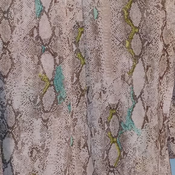 Covington Essentials Sheer Blouse Size Medium Print Tan Brown Green Teal - Picture 9 of 12